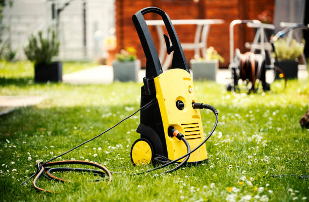 Best Gutter Cleaning  in Llano, TX